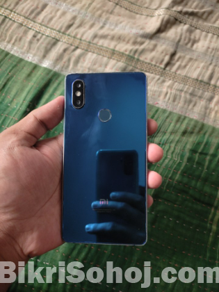 Xiaomi Mi 8se 4,64gb